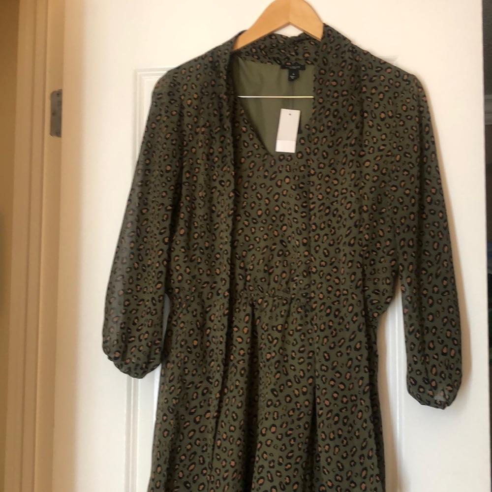 Ann Taylor Factory Dress M in Green